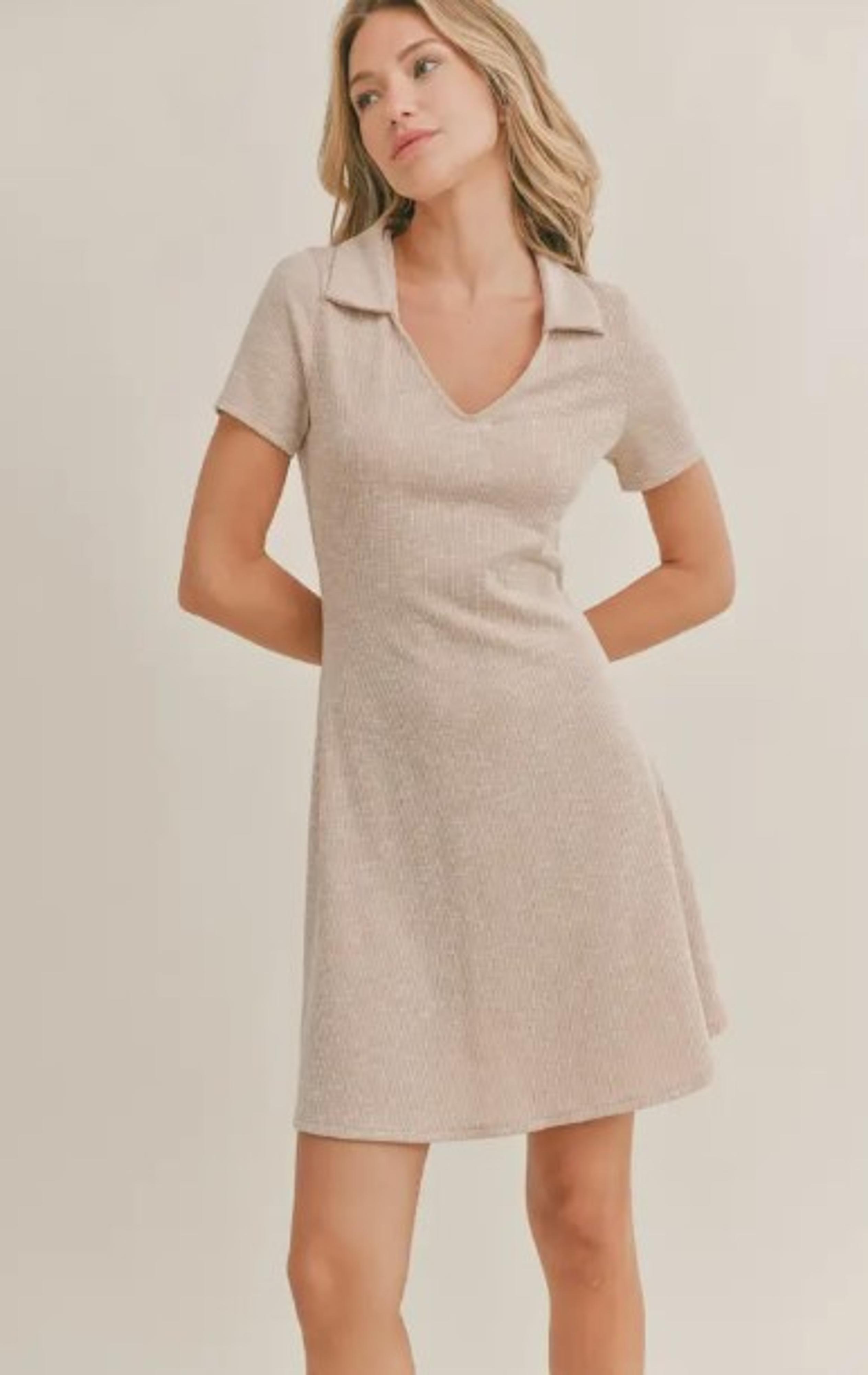 Penny Collared Short Sleeve Dress