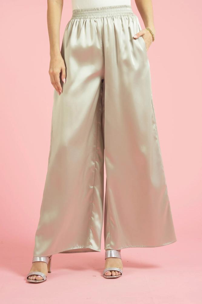Elevated Everyday Wide Leg Pants: CHAMPAGNE