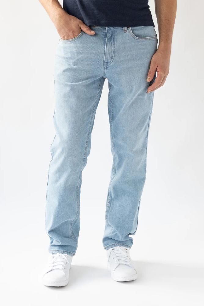 Slim Straight Jeans: BISCOE