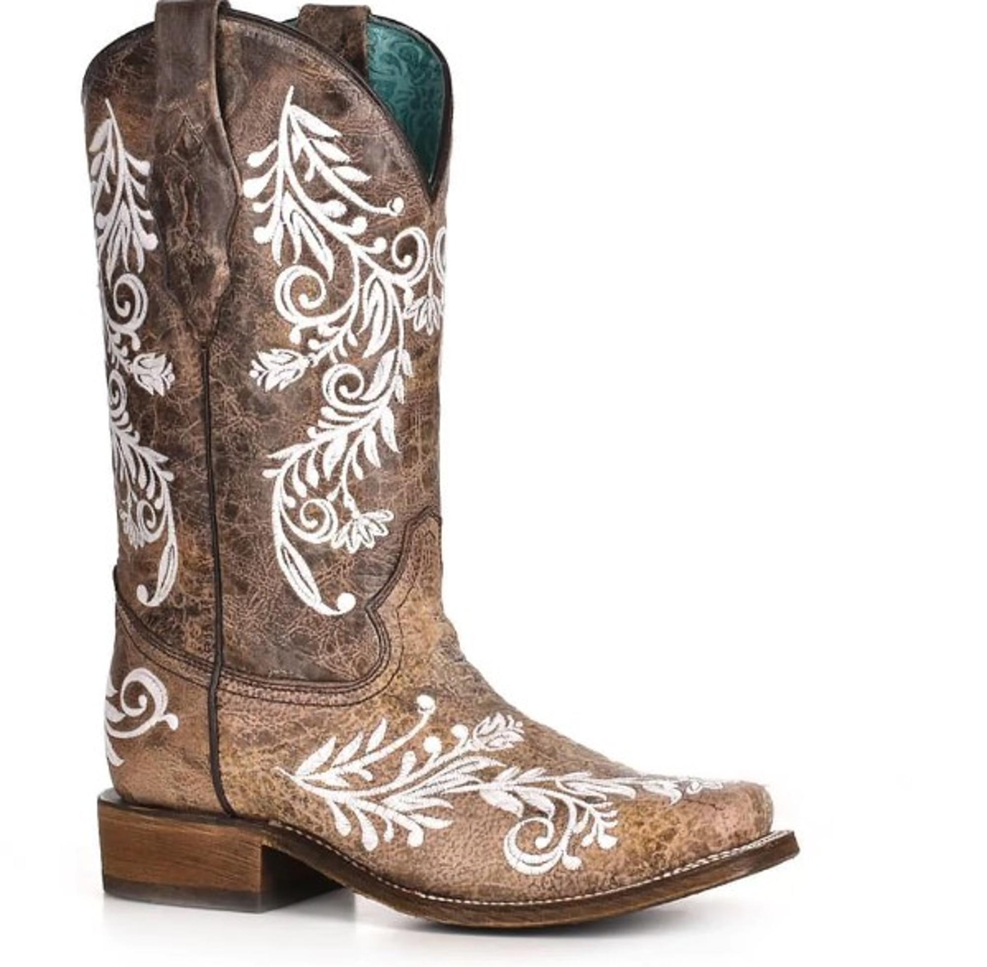 Brown Embroidery Square Toe Glow Boots