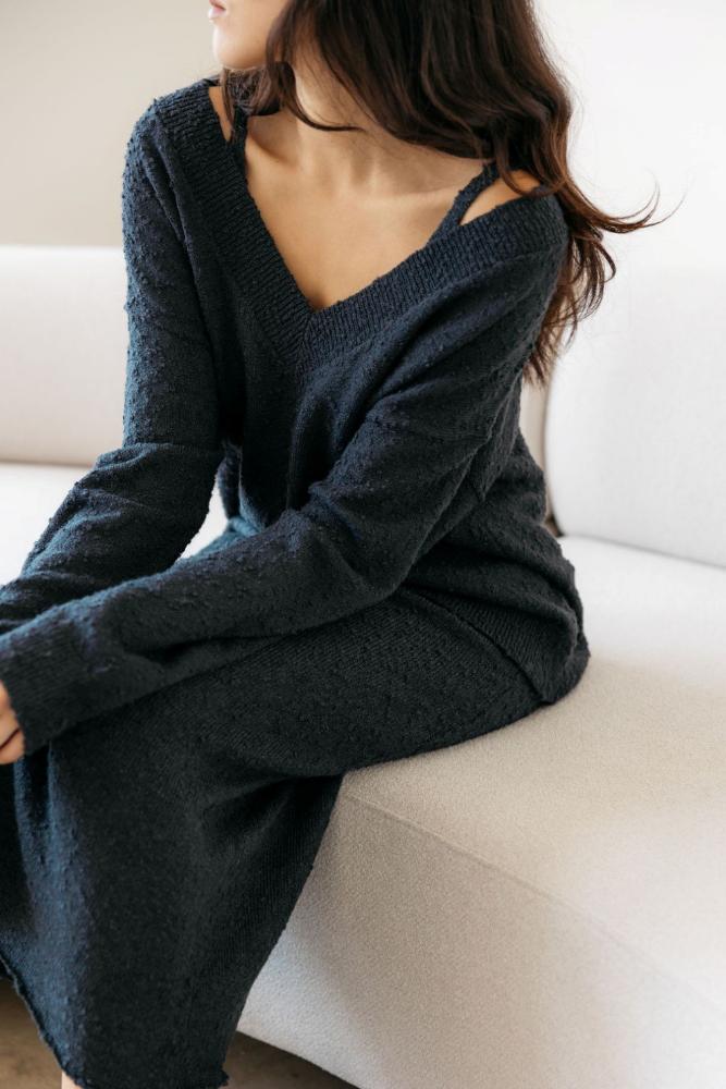 The Arden Sweater: CHARCOAL